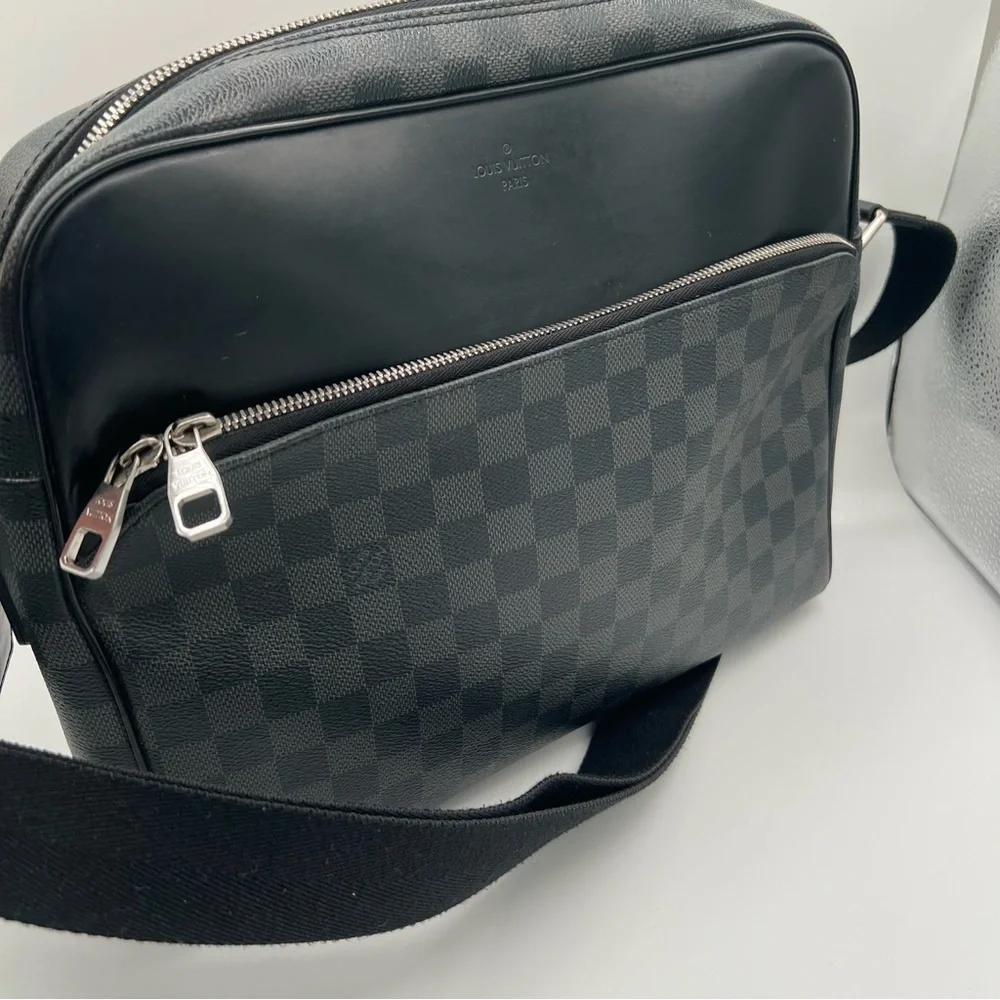 Louis Vuitton Black and Gray Damier Graphite Messenger Bag